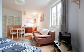 Warsaw-Aparts Bukowinska 8